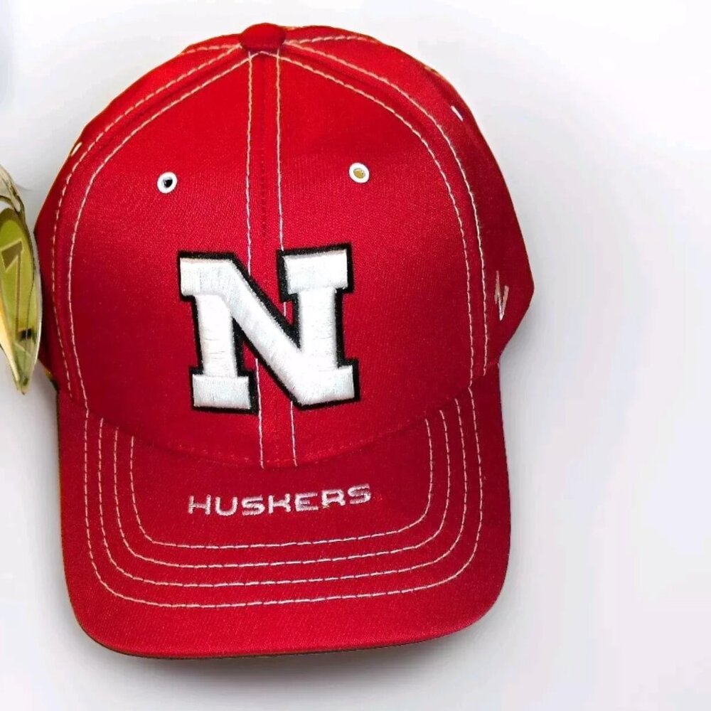 Nebraska Huskers Mens Zephyr Adjustable Red Strapback hat cap New Tags Ncaa